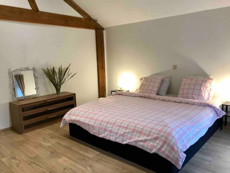 Les Ecuries De Lesse Holiday home