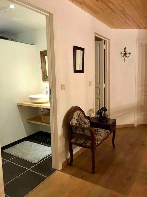 Holiday home Les Ecuries De Lesse