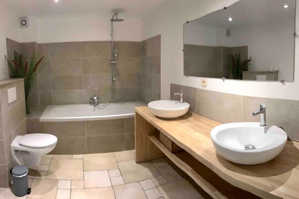 Holiday home Les Ecuries De Lesse *
