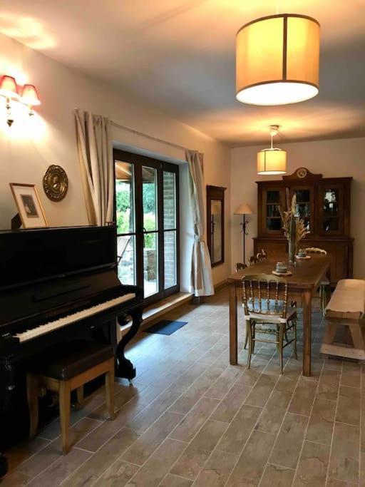 Holiday home Les Ecuries De Lesse